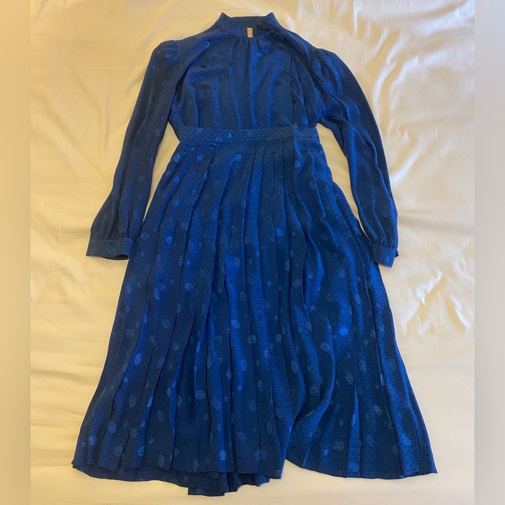 Vintage 1980s Miss O by Oscar de la Renta Blue 2 Piece Silk Skirt Set Dress 8